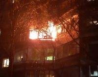 Існувала загроза розповсюдження вогню: у Запоріжжі зайнявся балкон у багатоповерхівці