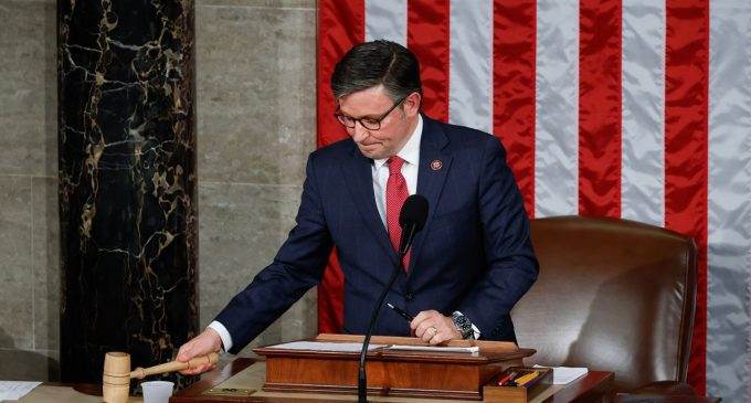 Палата представників США схвалила допомогу Україні: що далі