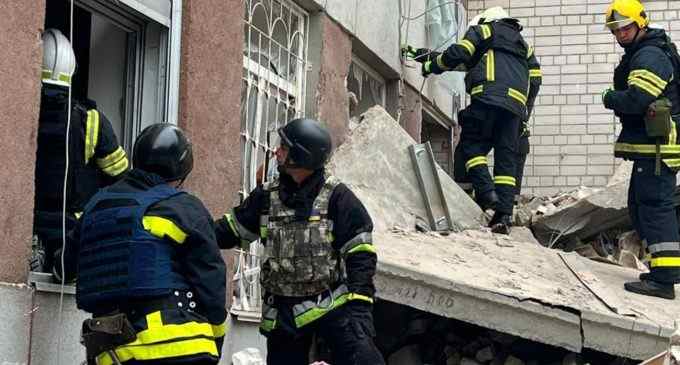 Ракетний удар по Чернігову: відомо вже про понад 50 потерпілих