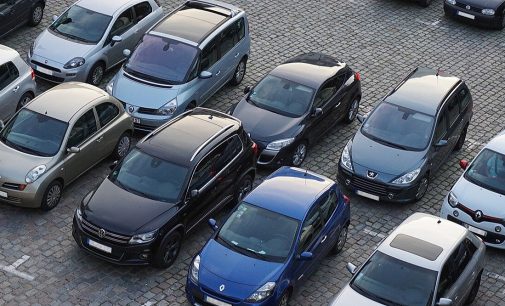 У Києві з понеділка повертають платне паркування: подробиці