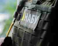 НАБУ провело обшуки в Україні і Польщі через закупівлі зброї