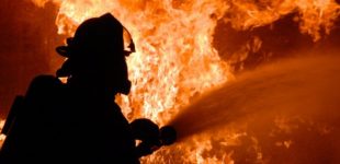 Горіли домашні речі та підлога: у Запоріжжі ліквідували загорання житлового будинку