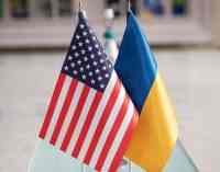 Стало відомо, коли Україна може отримати перший транш від США