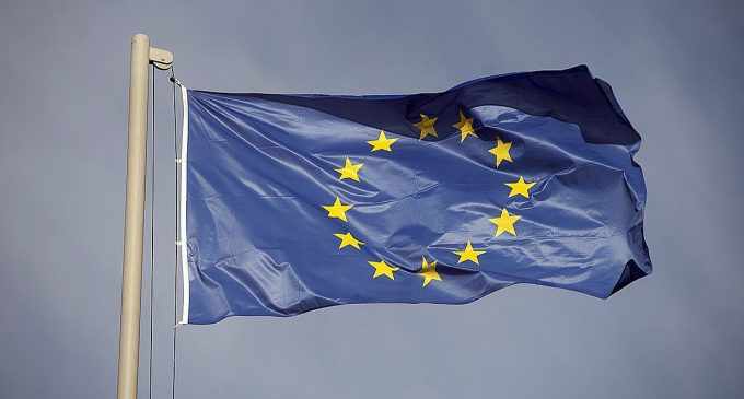 В ЄС відреагували на призупинення Україною консульських послуг для чоловіків