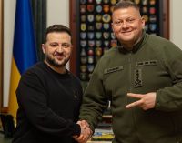 Зеленський звільнив Залужного з військової служби за станом здоров’я