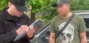 Збував «амфетамін» на території міста: поліцейські Запоріжжя затримали наркоділка