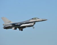 Десять українців завершили тренування з обслуговування F-16 в Нідерландах