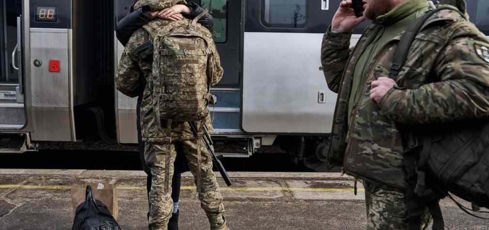 Воєнний стан та мобілізацію в Україні знову продовжили: нові терміни