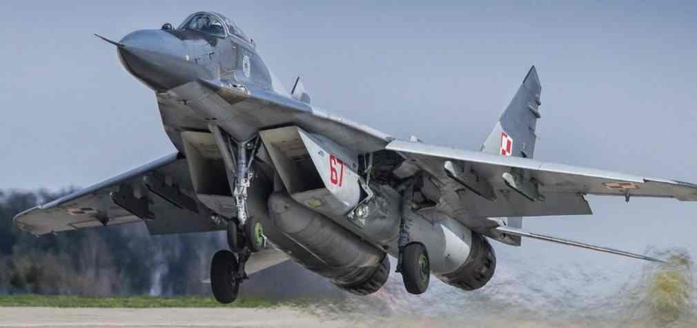 Польща піднімала винищувачі для перехоплення російського літака над Балтійським морем