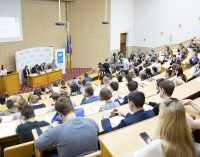Міністерство освіти призупинило набір на платну аспірантуру