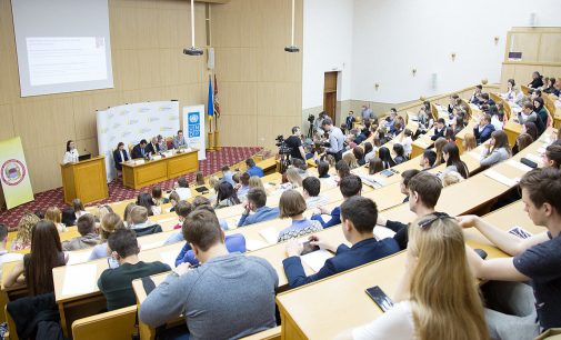 Міністерство освіти призупинило набір на платну аспірантуру