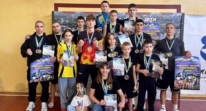 Кам’янчани стали переможцями чемпіонату України з кікбоксингу