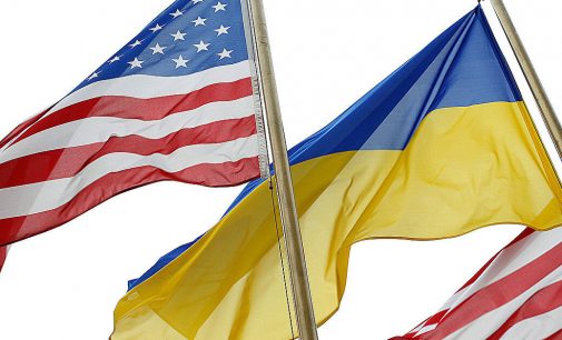 Посольство США: чоловіки з подвійним громадянством більше не зможуть залишити Україну