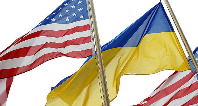 Посольство США: чоловіки з подвійним громадянством більше не зможуть залишити Україну