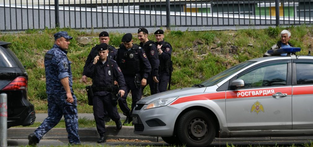 Обстріляли синагогу, церкву та поліцію: у Дагестані повідомляють про серію нападів