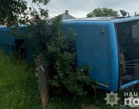 На Закарпатті перекинувся рейсовий автобус: травмовані 11 людей