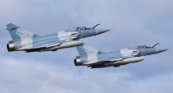 Макрон анонсував передачу Україні винищувачів Mirage-2000