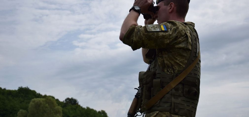 В Одеській області четверо військових намагалися втекти за кордон, одного з них застрелили