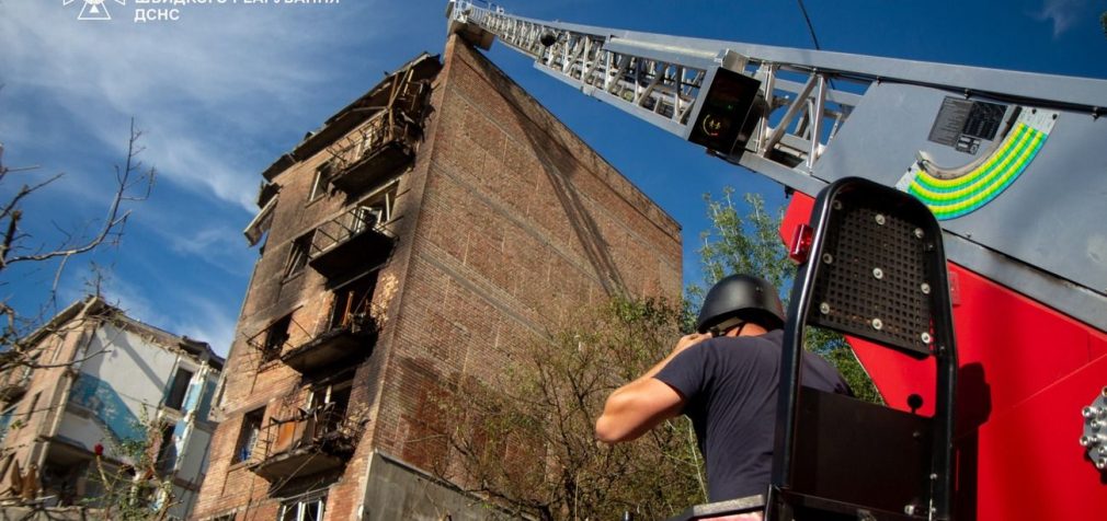 Під завалами в Києві ще можуть знаходитися люди