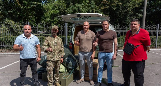 Кам’янське передало чергове забезпечення нашим бійцям на передовій