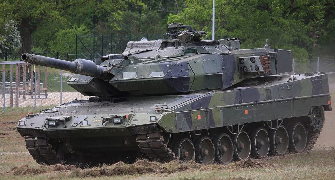 Чехія отримає від Німеччини 14 танків Leopard за допомогу Україні