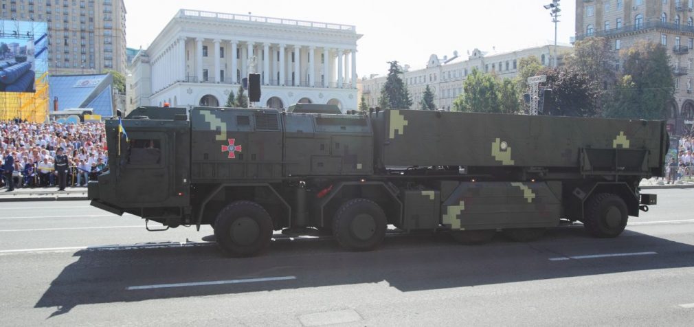 “Паляниця” та власна балістика. Що відомо про таємну зброю України та чи долетить вона до Москви