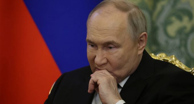 Путін назвав курський прорив “ситуацією”. Міноборони РФ показало, де “бомблять” свою ж територію