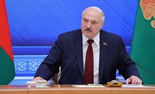 Лукашенко порозмірковував про наслідки краху Росії