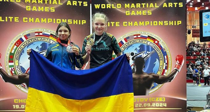 Спортсменка з Камʼянського завоювала титул чемпіонки світу у розділі ”ММА”