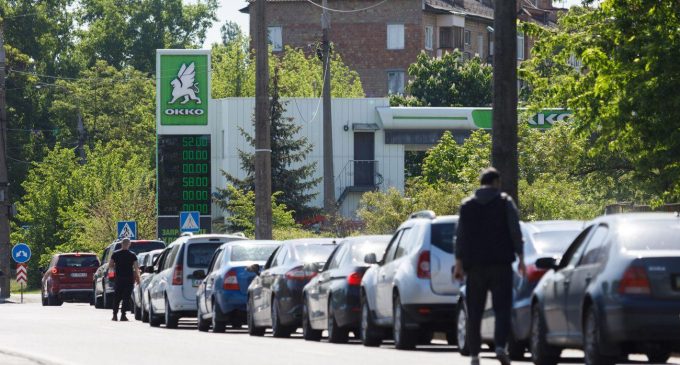 Зеленський підписав закон про підвищення акцизів на бензин, дизель та автогаз