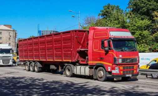 У Дніпрі пропонують змінити заборону руху вантажівок на чотирьох вулицях: деталі