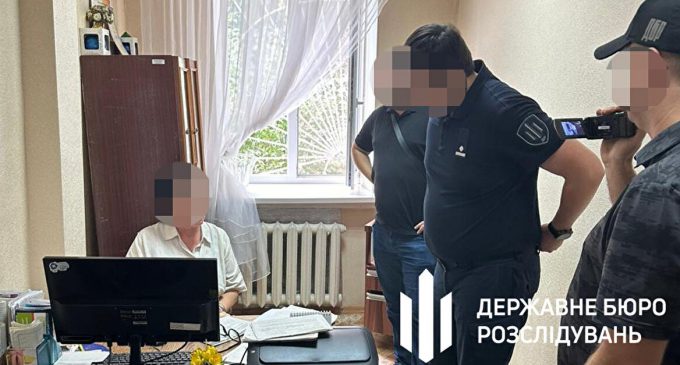 У Кропивницькому затримали голову ВЛК на торгівлі “білими квитками” для військовозобов’язаних