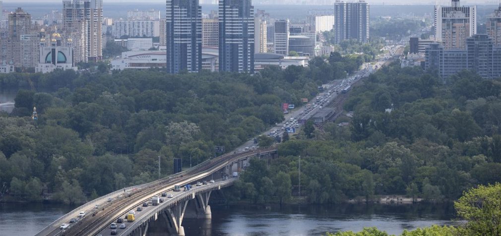 Якість повітря – небезпечна. Киян закликали закрити вікна та не виходити на вулицю