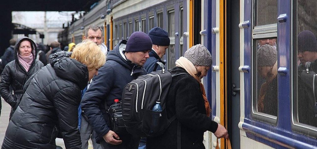 Українські біженці у Литві: де працюють та скільки заробляють на місяць