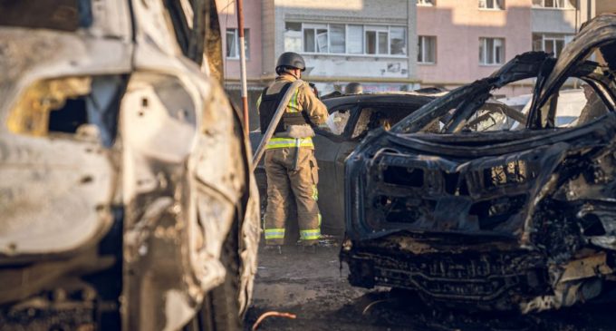 У Сумах пролунали два вибухи. Один із районів залишився без світла