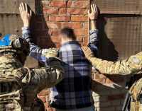 СБУ затримала російських агентів: наводили КАБи на захисників Донецької області