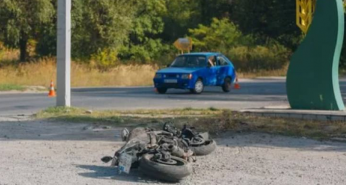 На Самарському узвозі у Дніпрі зіштовхнулися ЗАЗ та мотоцикліст: деталі смертельної ДТП