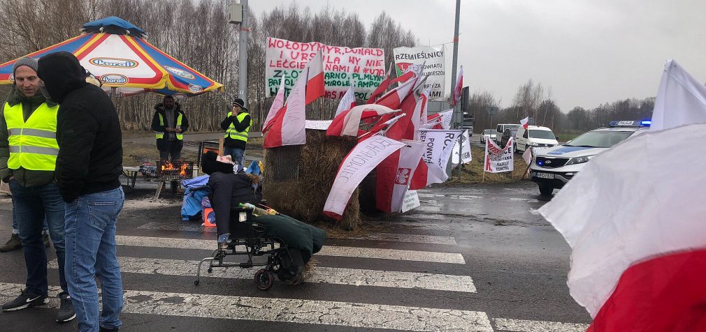 Польські фермери відновлюють блокаду вантажівок на кордоні з Україною