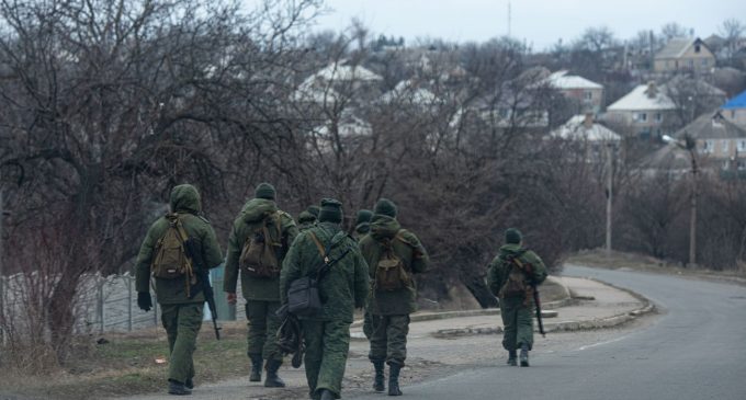 Загарбники продовжують наступ у Торецьку: тривають бої, ситуація змінюється щогодини