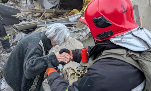 Внаслідок авіаударів по Запоріжжю станом на 8:30 ранку травмовано 4 людей, з них одна дитина