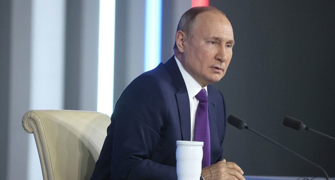 Путін запропонував “популяризувати” російську мову на окупованих територіях