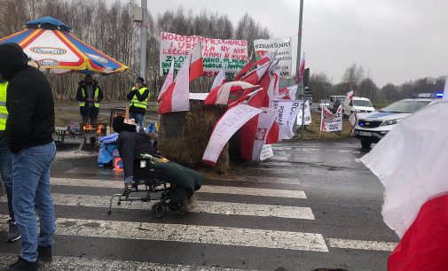 Польські фермери так і не почали блокування кордону з Україною – ДПСУ