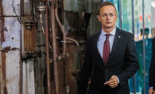 Сійярто розгнівався через американські санкції проти “Газпромбанку” РФ