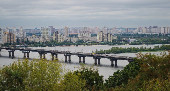 У Києві очікується сильні пориви вітру: прогноз погоди на завтра