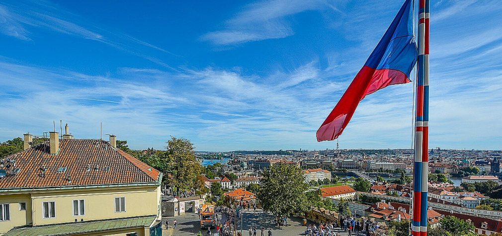 Десятки чеських компаній обходять санкції проти РФ, торгуючи через треті країни – ЗМІ