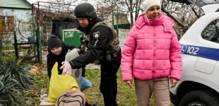 Евакуація з прифронтового Приморського: ще дві родини з дітьми у безпеці