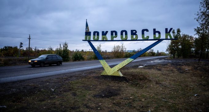 Військові про спроби окупантів прорватись до Покровська: бої тривають, але в місті спокійно