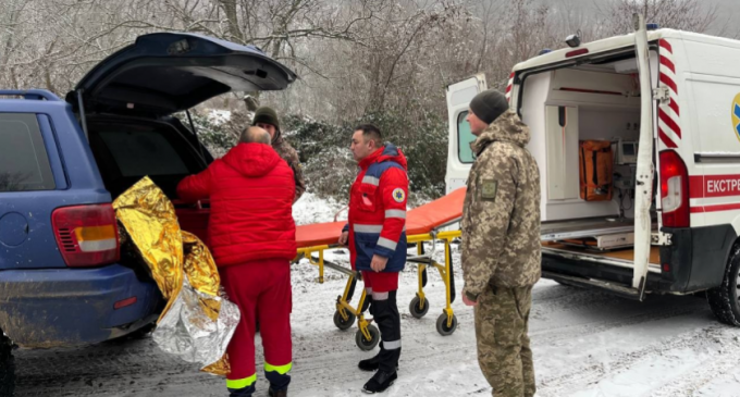 Зірвався у прірву через напад епілепсії: на кордоні з Румунією виявили непритомного втікача