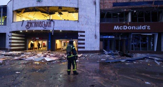 Як виглядає Лук’янівка у Києві після атаки Росії: фоторепортаж