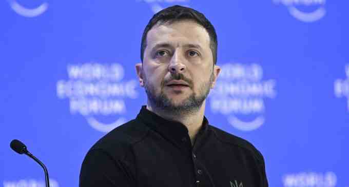 Роль Трампа, 200 тисяч миротворців і небезпека “угоди з дияволом”. Що сказав Зеленський в Давосі